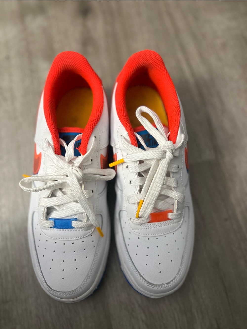 Nike Air Force 1 Low L8 Offset Swoosh size 6.5 youth (women’s 8.5)
